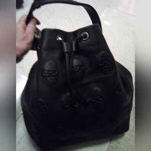 IOpelle Genuine Leather Skull bucket Bag